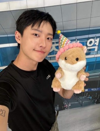 가수 우즈 관련 사진