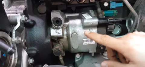 쌍용 디젤엔진 고압펌프