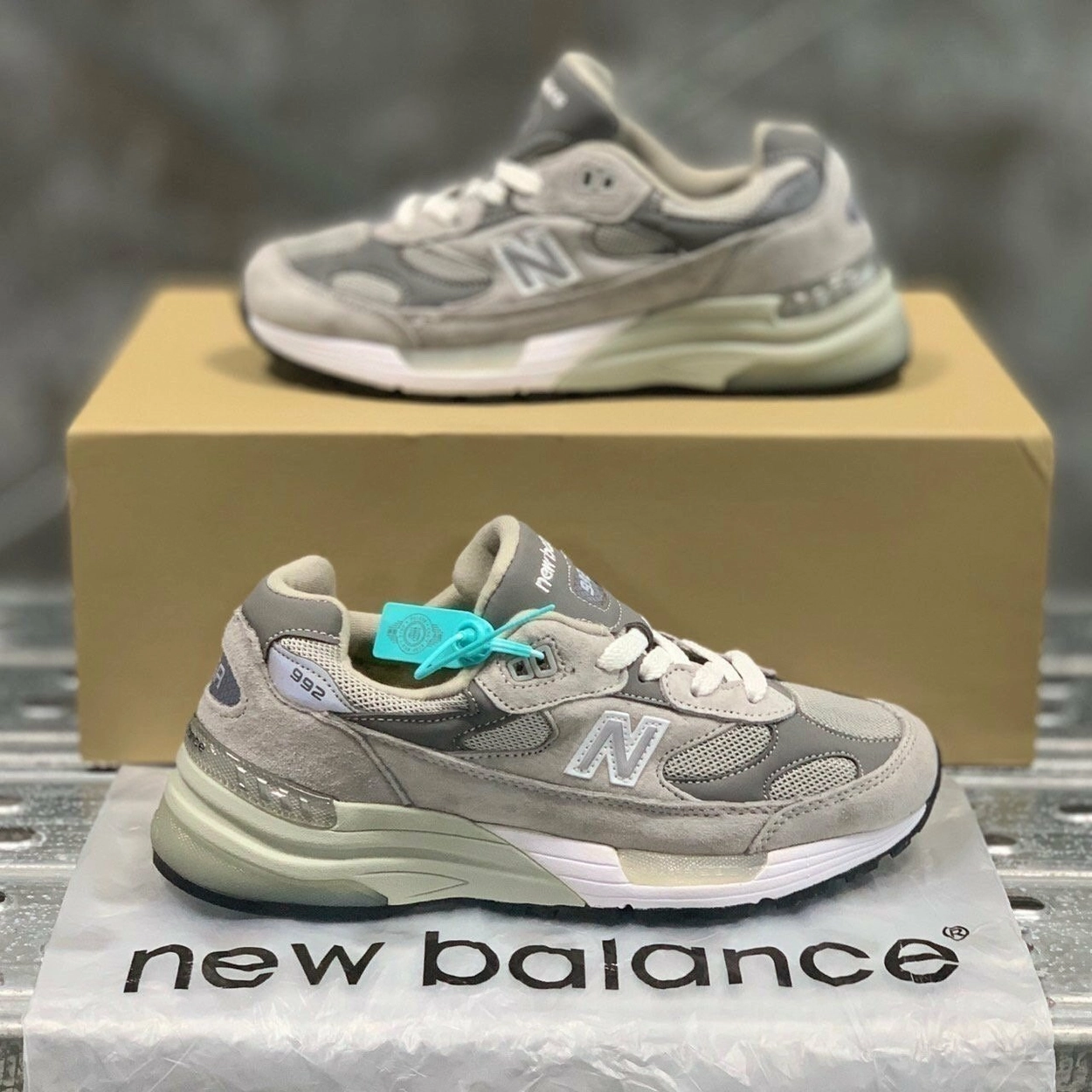 👟 시간을 초월하는 스타일, 뉴발란스 992의 매력 속으로!