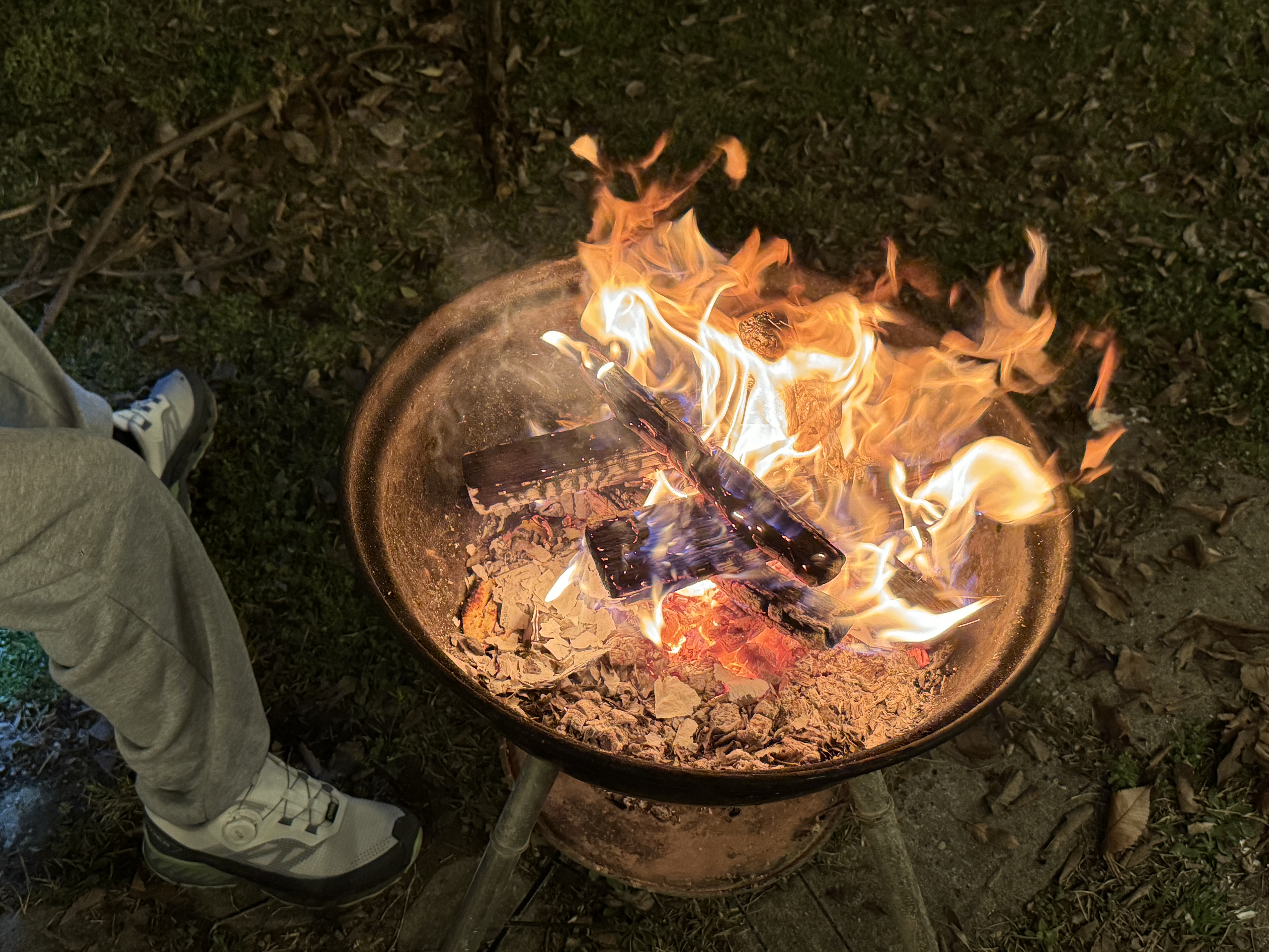 강변사리캠핑장