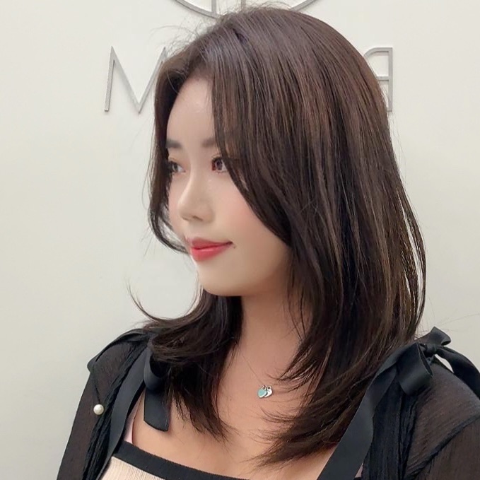 중간머리 레이어드컷 관련 이미지