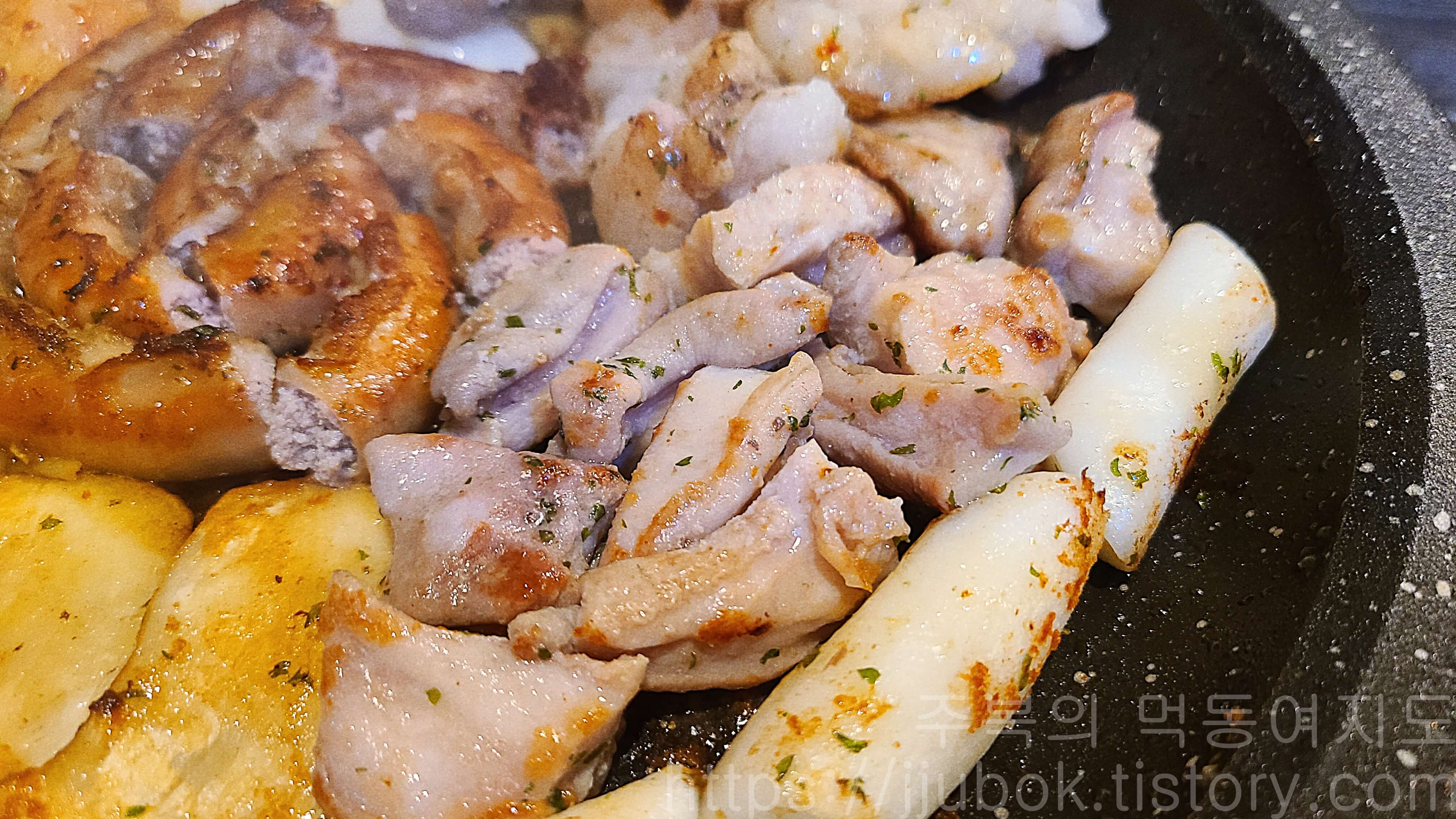 유가네알찬소곱창-모둠구이-막창