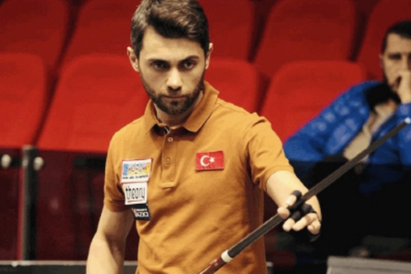 터키 당구선수 찬 차팍(나이 40 Can CAPAK))