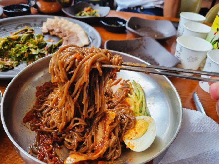 도토리막국수