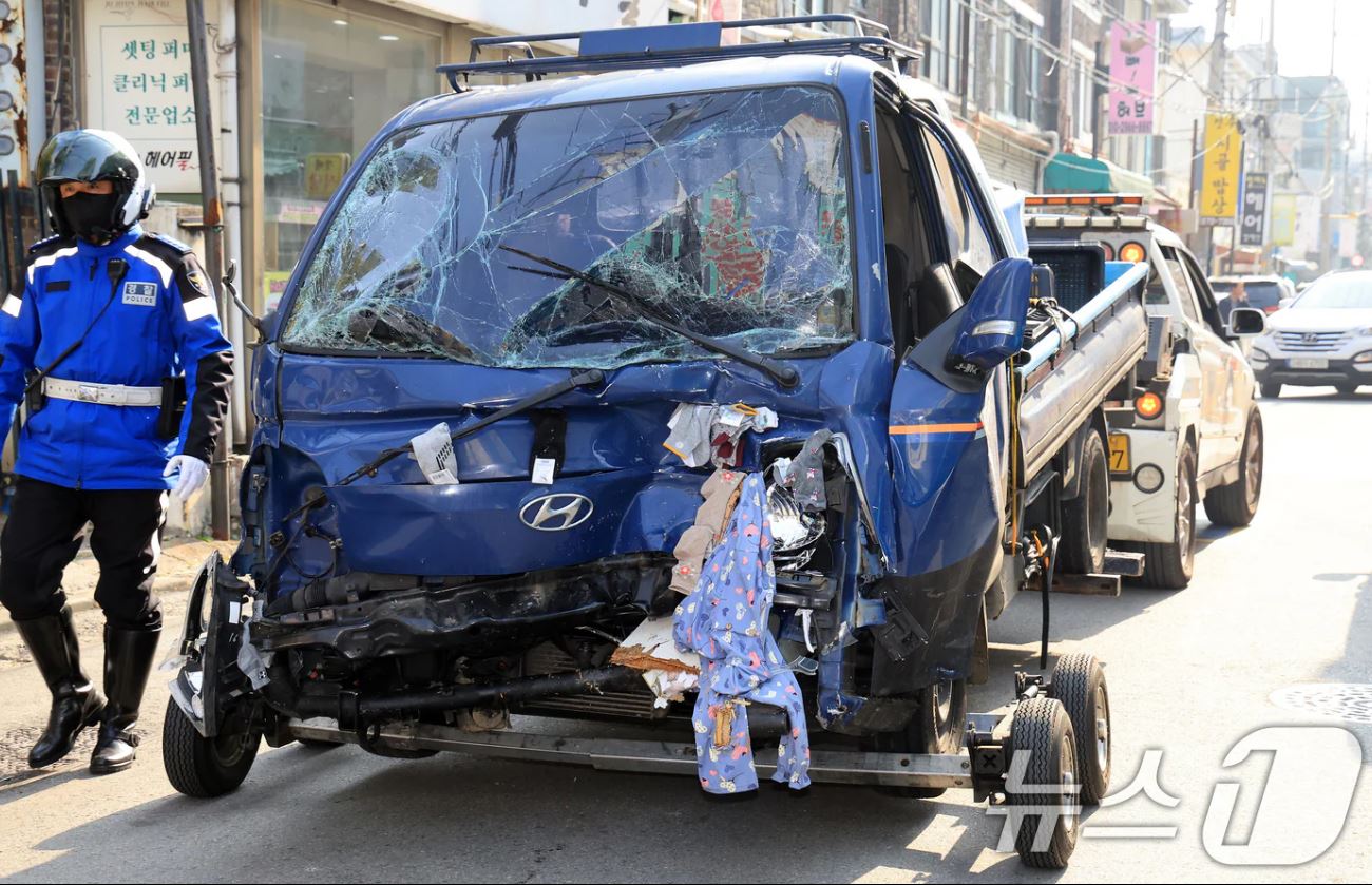 부천 사고, 운전자 가속페달 확인 제일 시장 블랙박스 확보