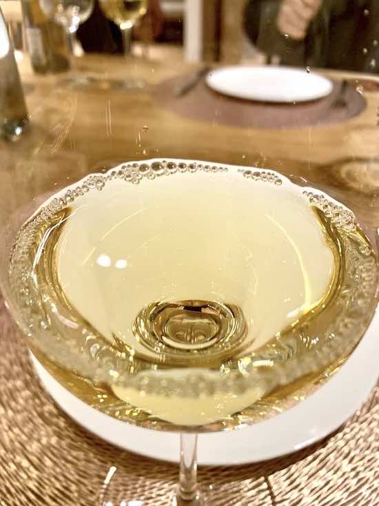 Oak Ridge Winery Old Soul Chardonnay 2016의 색