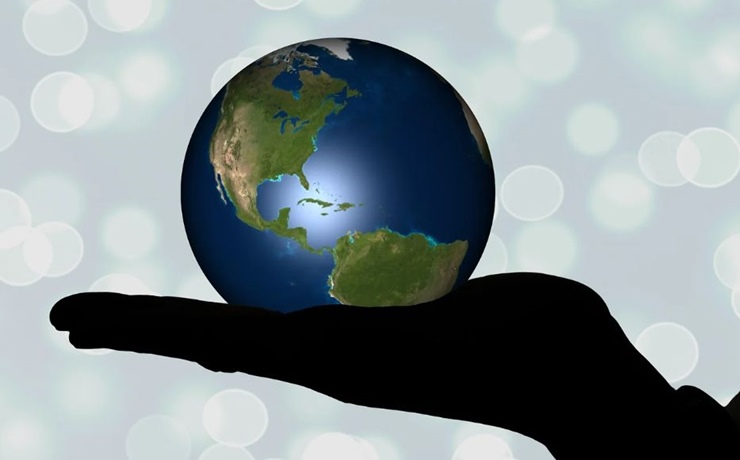 손-바닥-위에-지구모양