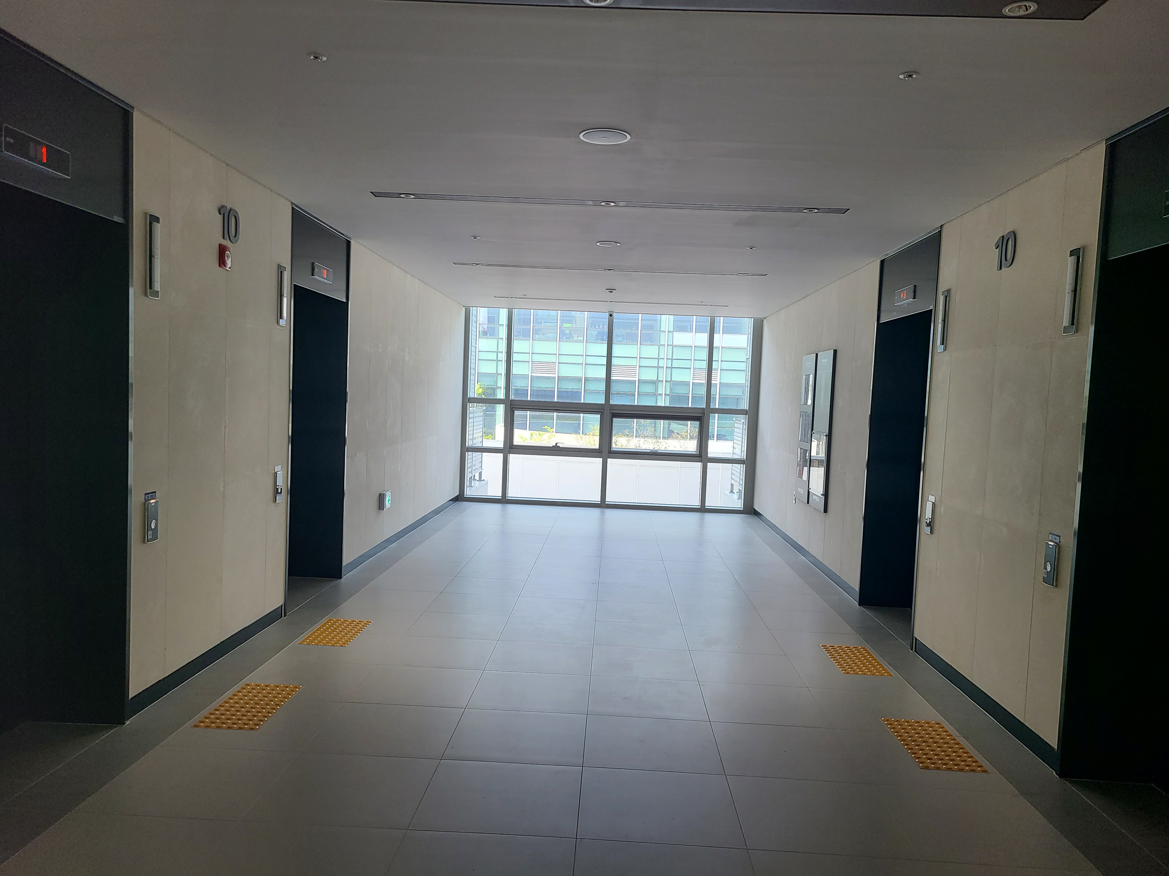 청라 에이스하이테크시티 섹션오피스3