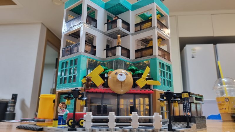 옥스포드 빌리지 코너 스테이션