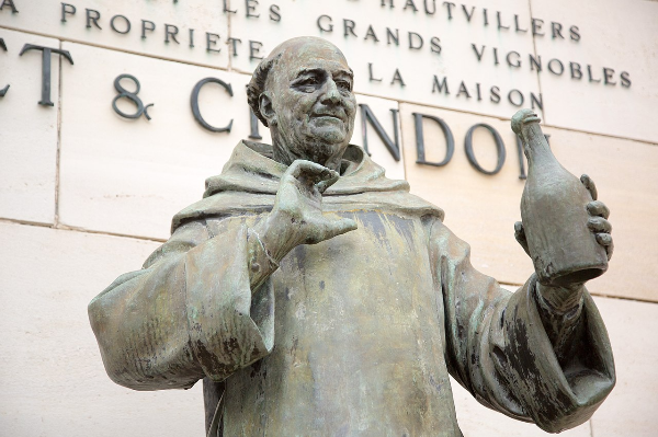 돔페리뇽(Dom Perignon) 수도승