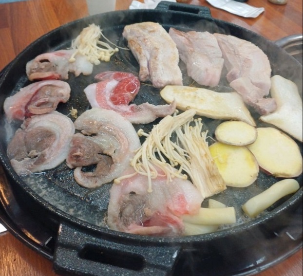 EBS-극한직업-대구-1인분-5천원-5000원-삼겹살-권반장명품한돈