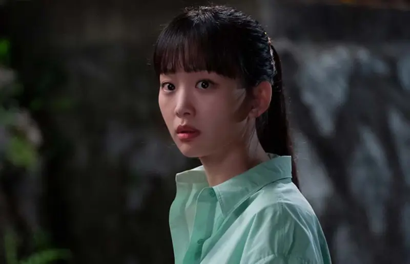 백윤영 (진기주)