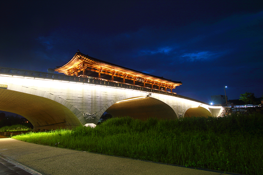 남천교와 청연루