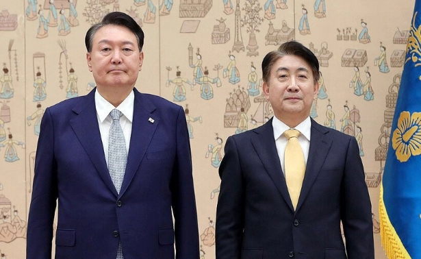 이동관 비서실장 대통령실 하마평 이유 &amp;#124; 이동관 프로필 나이 고향 학력 재산 방통위원장 