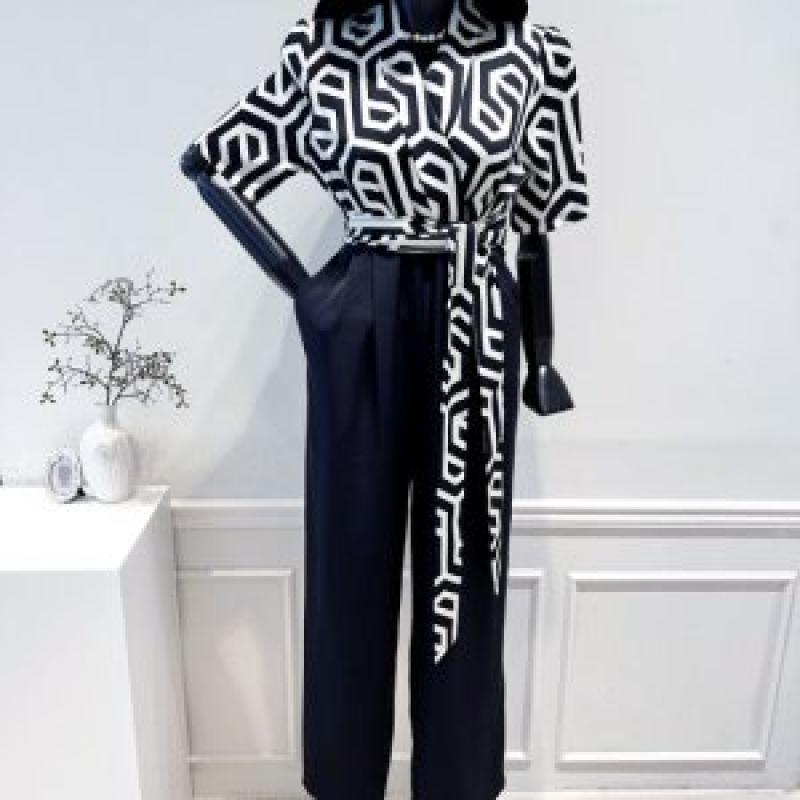 비바 VIVA VIVA 랩 숄카라 나염 점프슈트