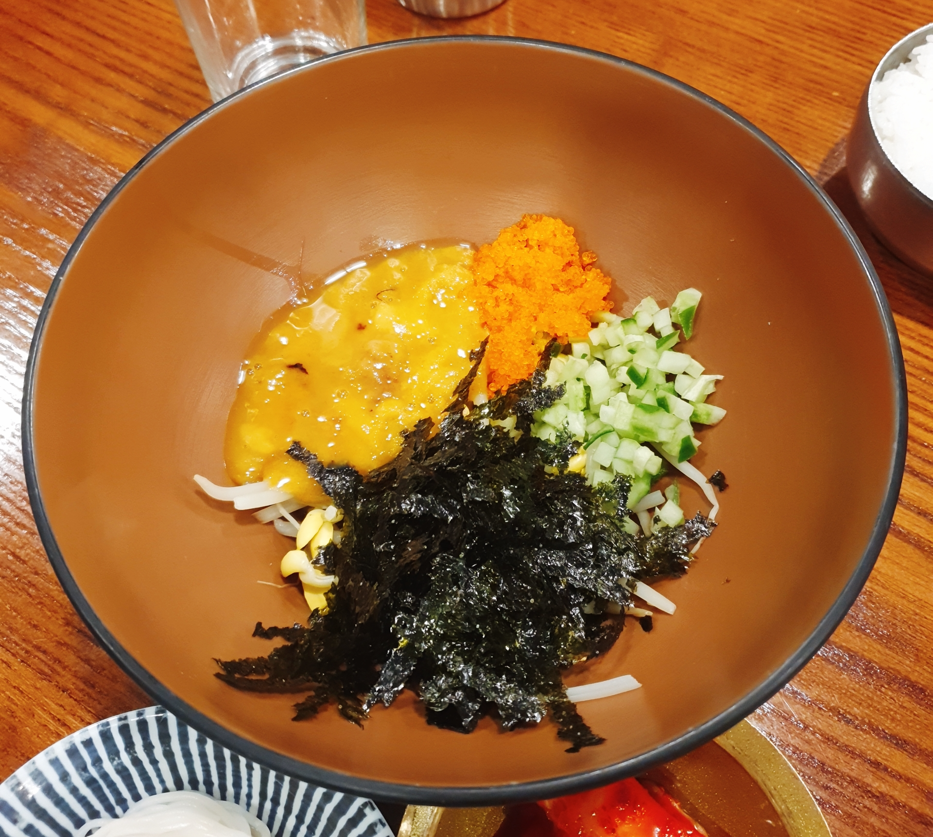 성게알비빔밥
