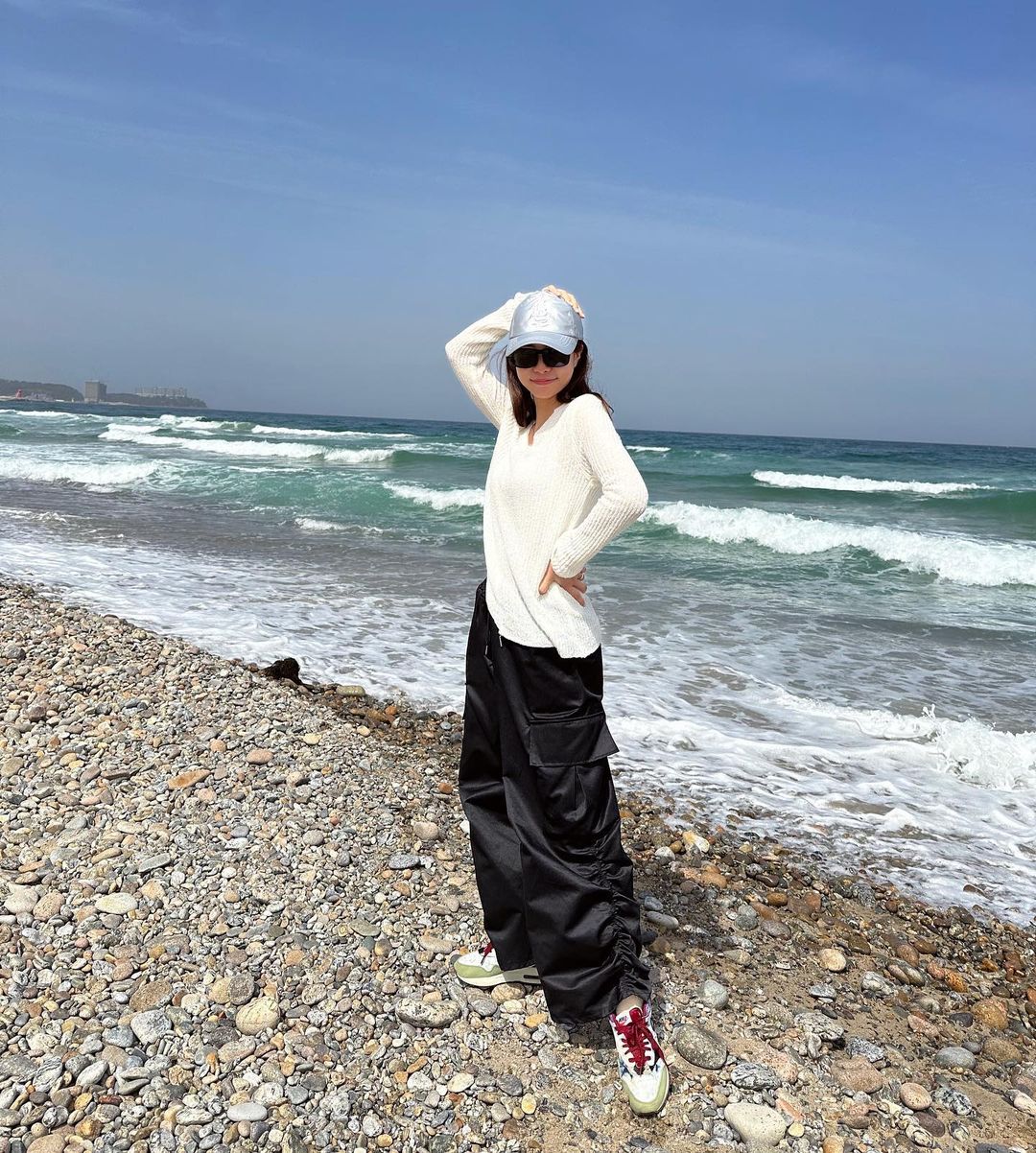 바다로 휴식취하는 박지민 아나운서