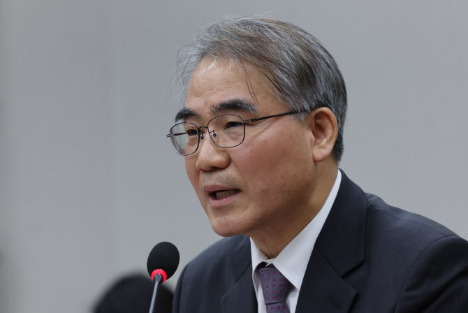 공무원연금법 및 공무원연금 관련 자료 이미지, 김형두 재판관 보충의견, 정년 연장은 확정인가 1