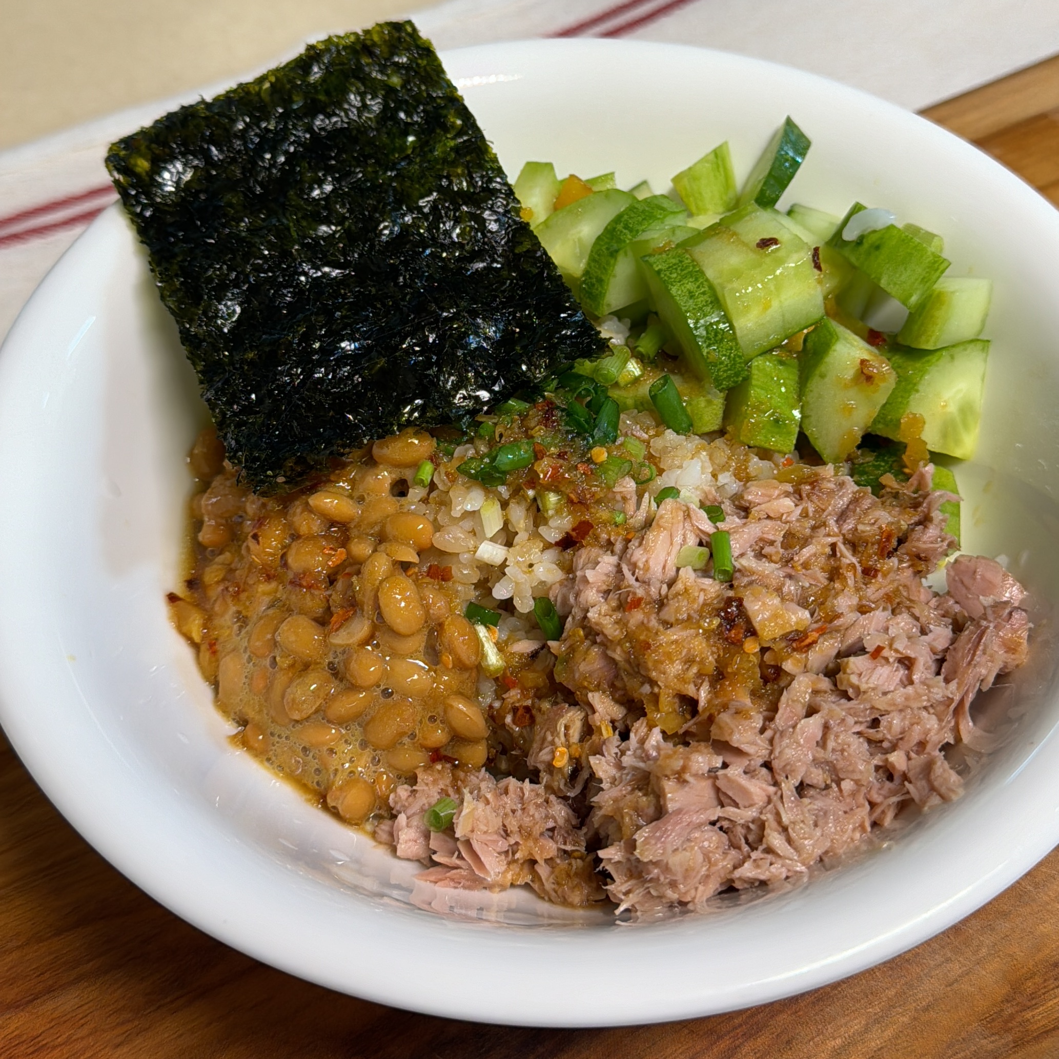 오이 참치 낫또 비빔밥