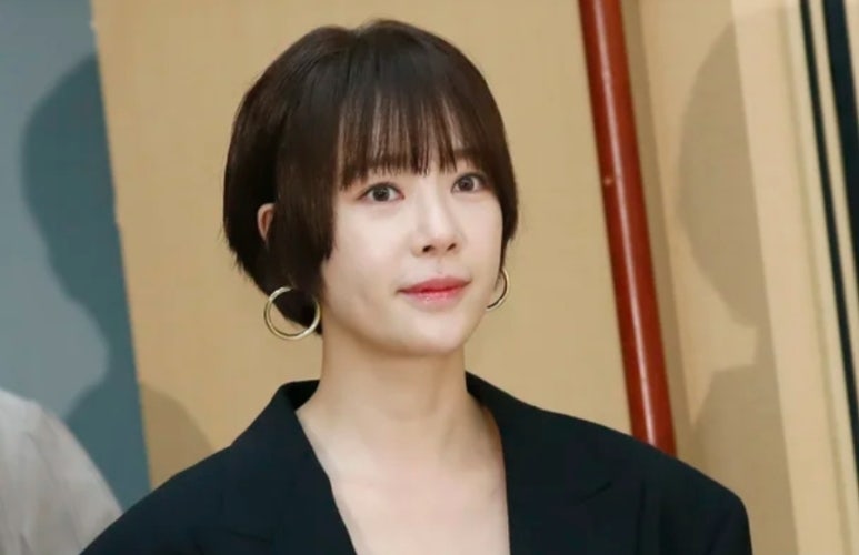 배우 황정음 회삿돈 42억 빼돌려 가상화폐 투자 완벽정리