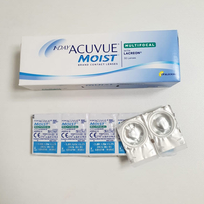 아큐브_원데이_모이스트_멀티포컬_렌즈