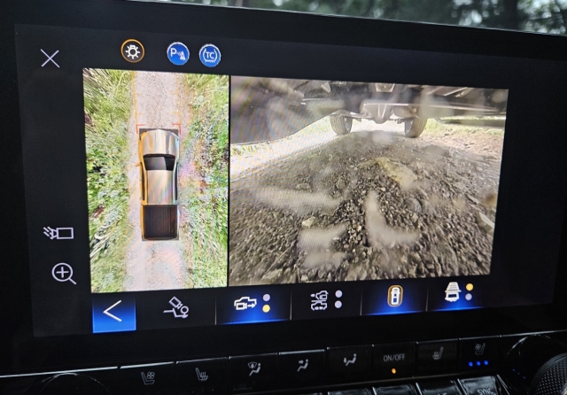 어라운드 뷰 : 운전의 눈이 되어주는 360도 카메라 시스템 