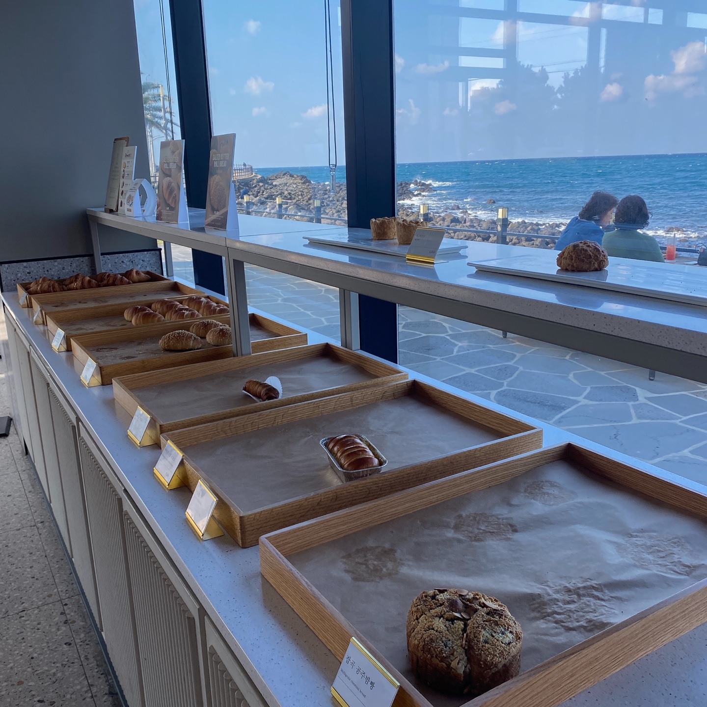 제주공항 용두암 용두암해변 비행기포토존 오션뷰 팡도르 시그니처메뉴 듀포레 대형카페 주차 리뷰 추천