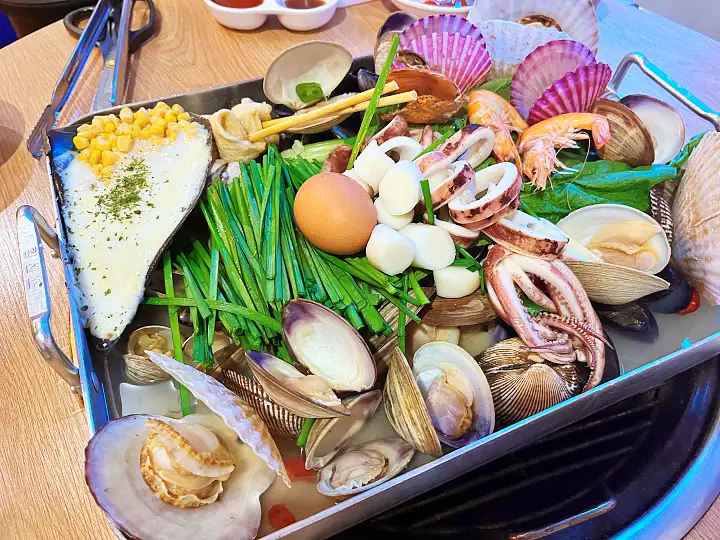 생방송오늘저녁 신설동 칼국수 사리 추가 대왕 조개찜 맛집 추천