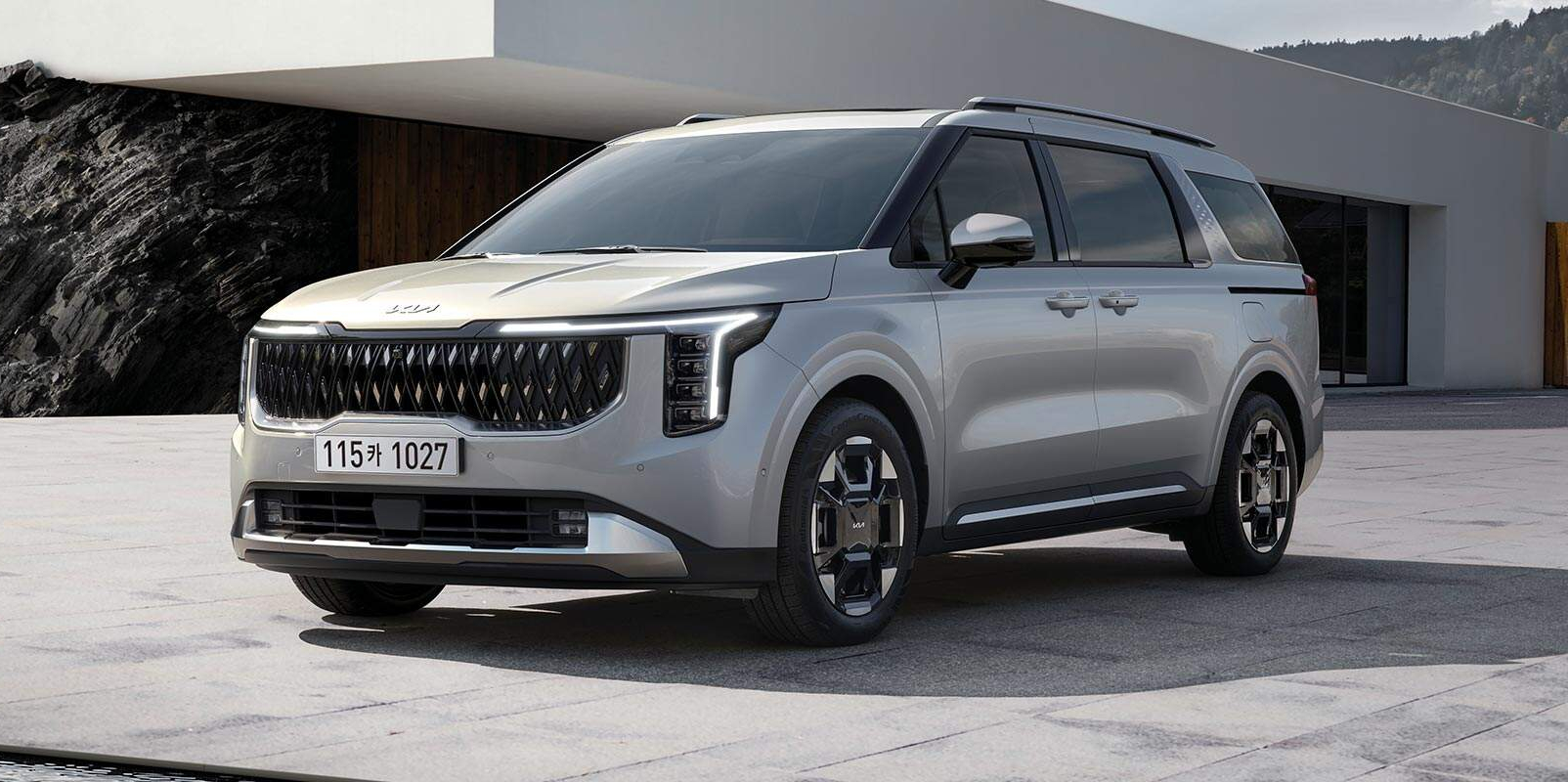 카니발 하이브리드 사진