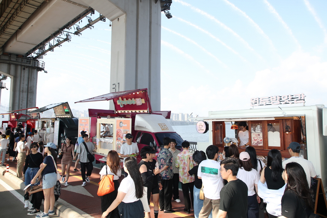 [5월~ 6월 축제]2025 차 없는 잠수교 뚜벅뚜벅 축제❘기간, 일정, 프로그램, 체험 공간 사전예약방법, 주변 즐길거리