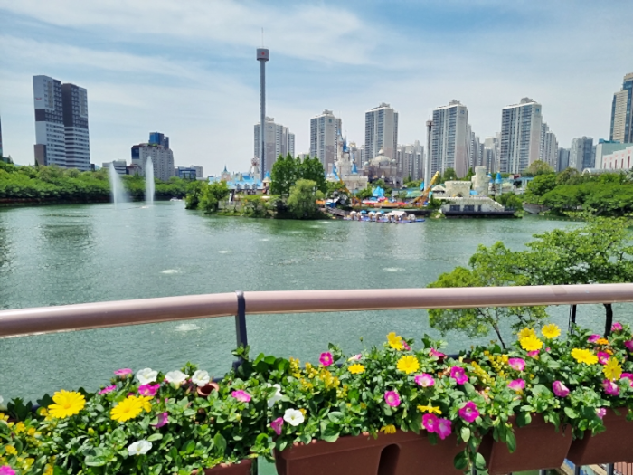 잠실 롯데월드 매직아일랜드 모습