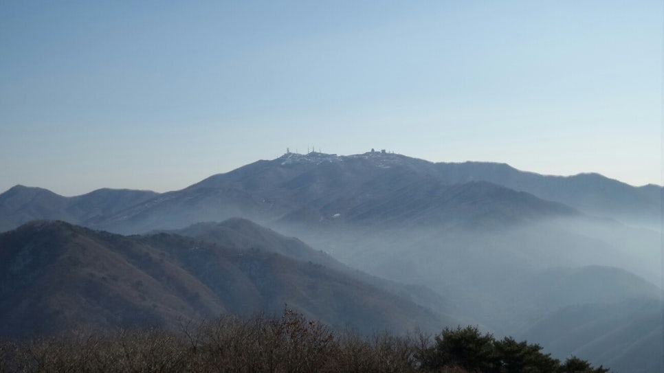 100대 명산 등산하기 다섯번째 유명할 만큼 아름다운 산 유명산 신령스러운 전설과 자연미&amp;#44; 역사문화가 어우러진 산 용문산 연계 산행 
