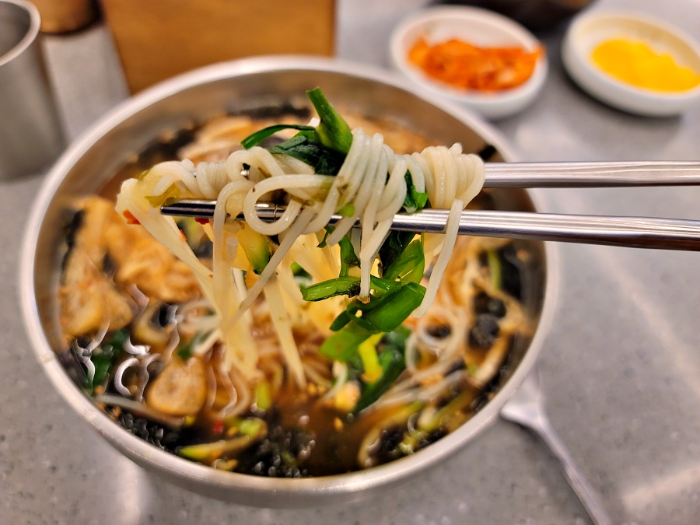 부산 할매집 잔치국수