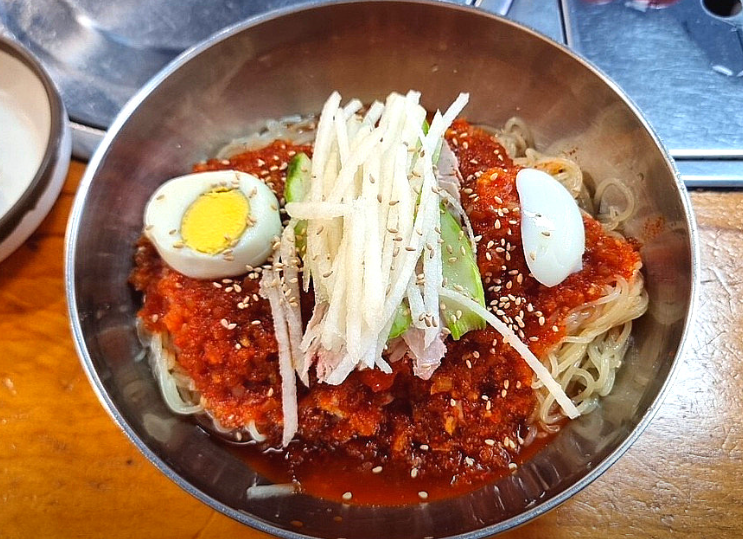 황산냉면 비빔냉면