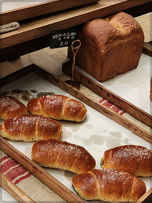 바질 소금빵