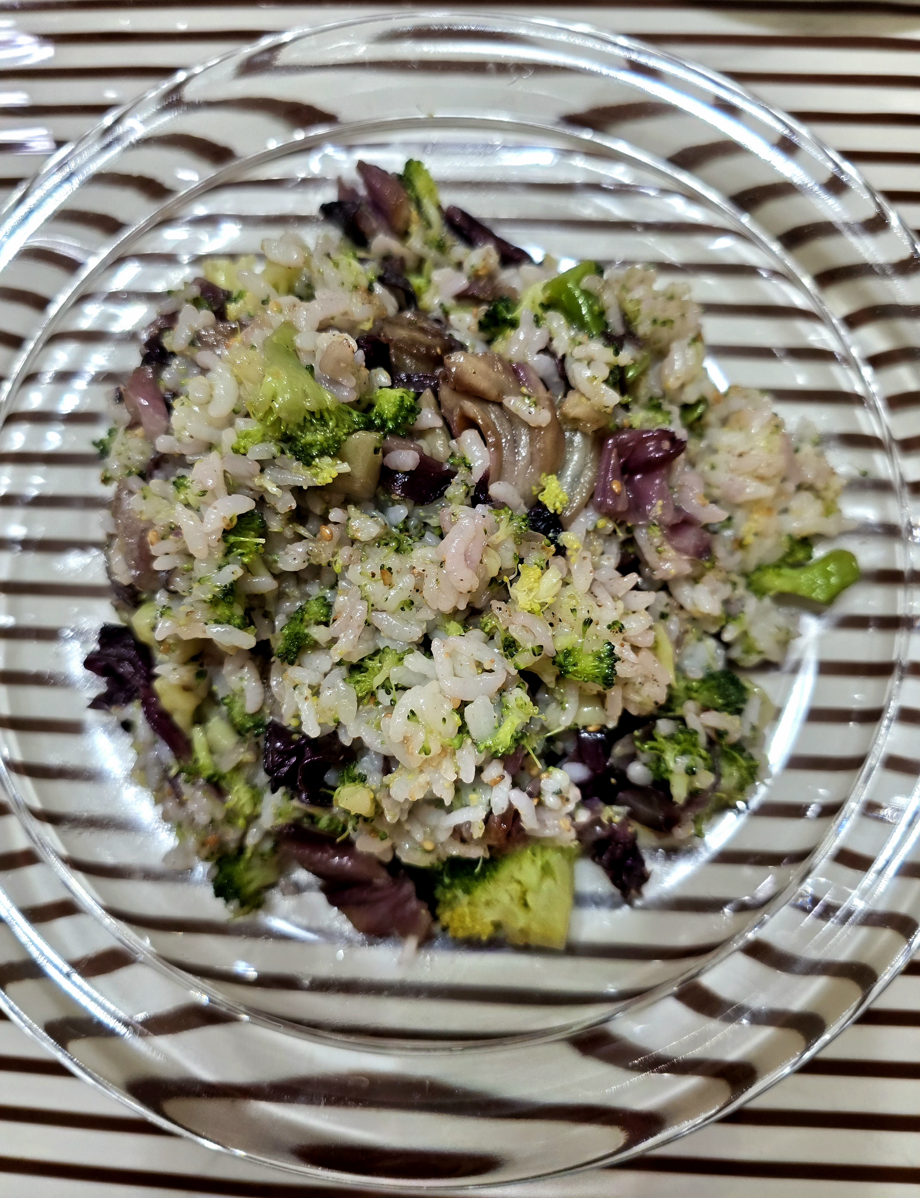 맛있는-볶음밥을-만들었습니다.