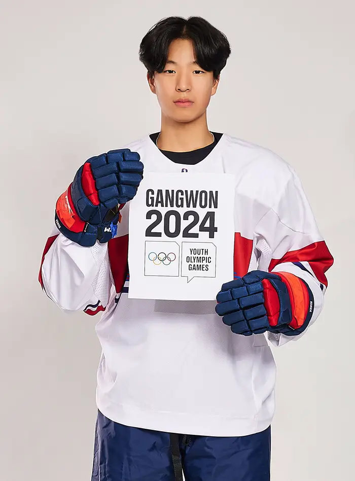 아이스하키 곽우진 선수는 동계청소년올림픽에 출전한 유망한 선수다