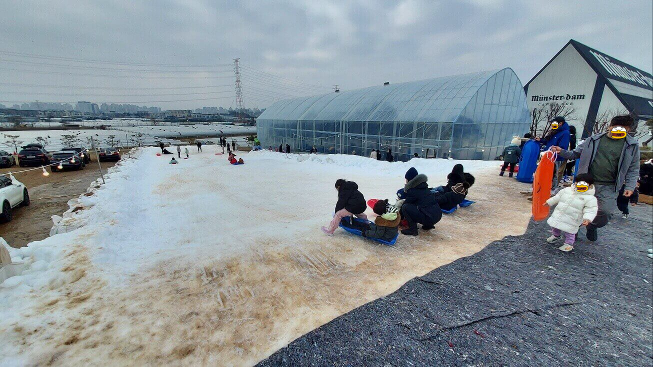 눈썰매 카페 파주 뮌스터담