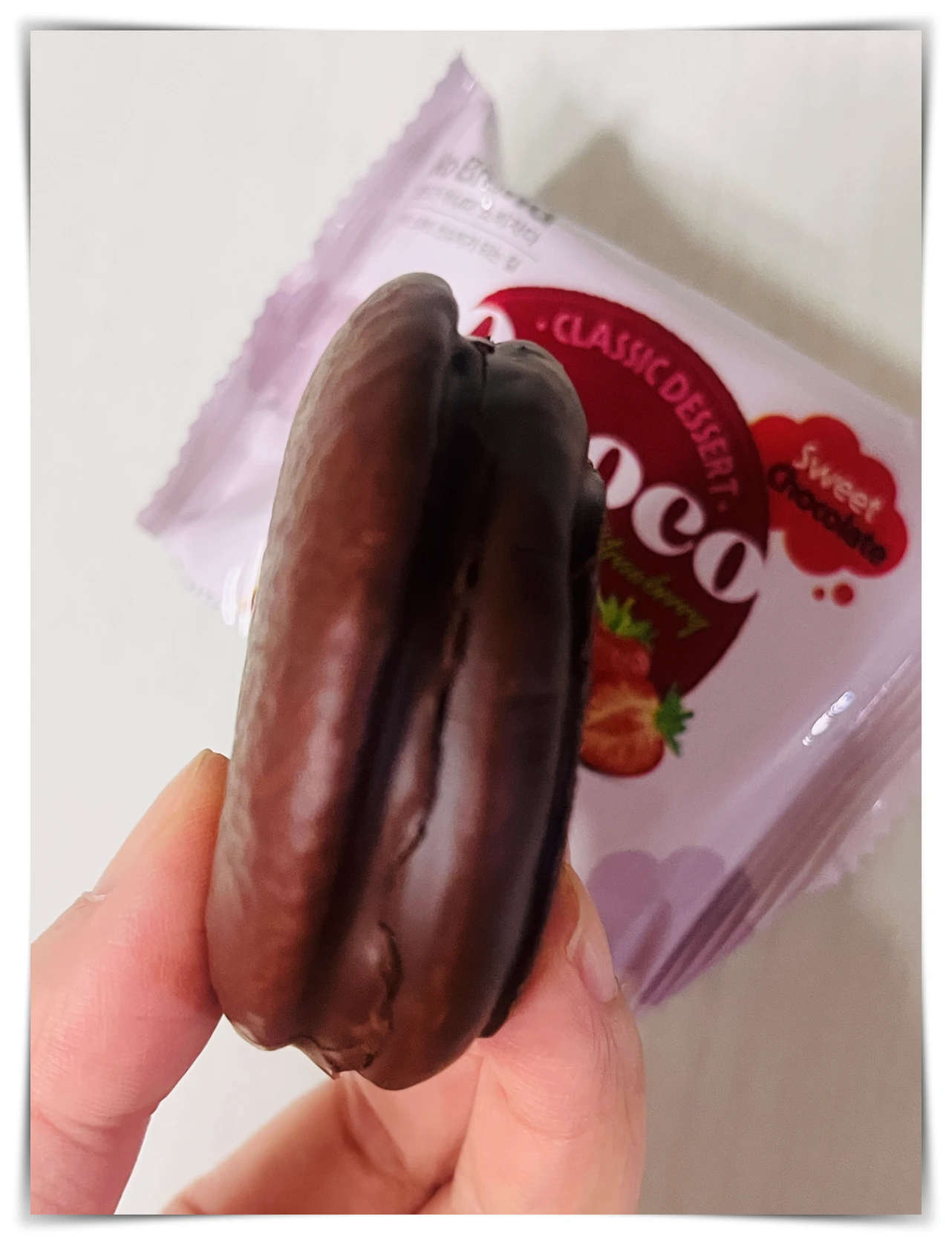 노브랜드-초코파이-딸기맛-제품-옆면