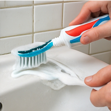 유통기한 지난 치약 활용법 관련 사진