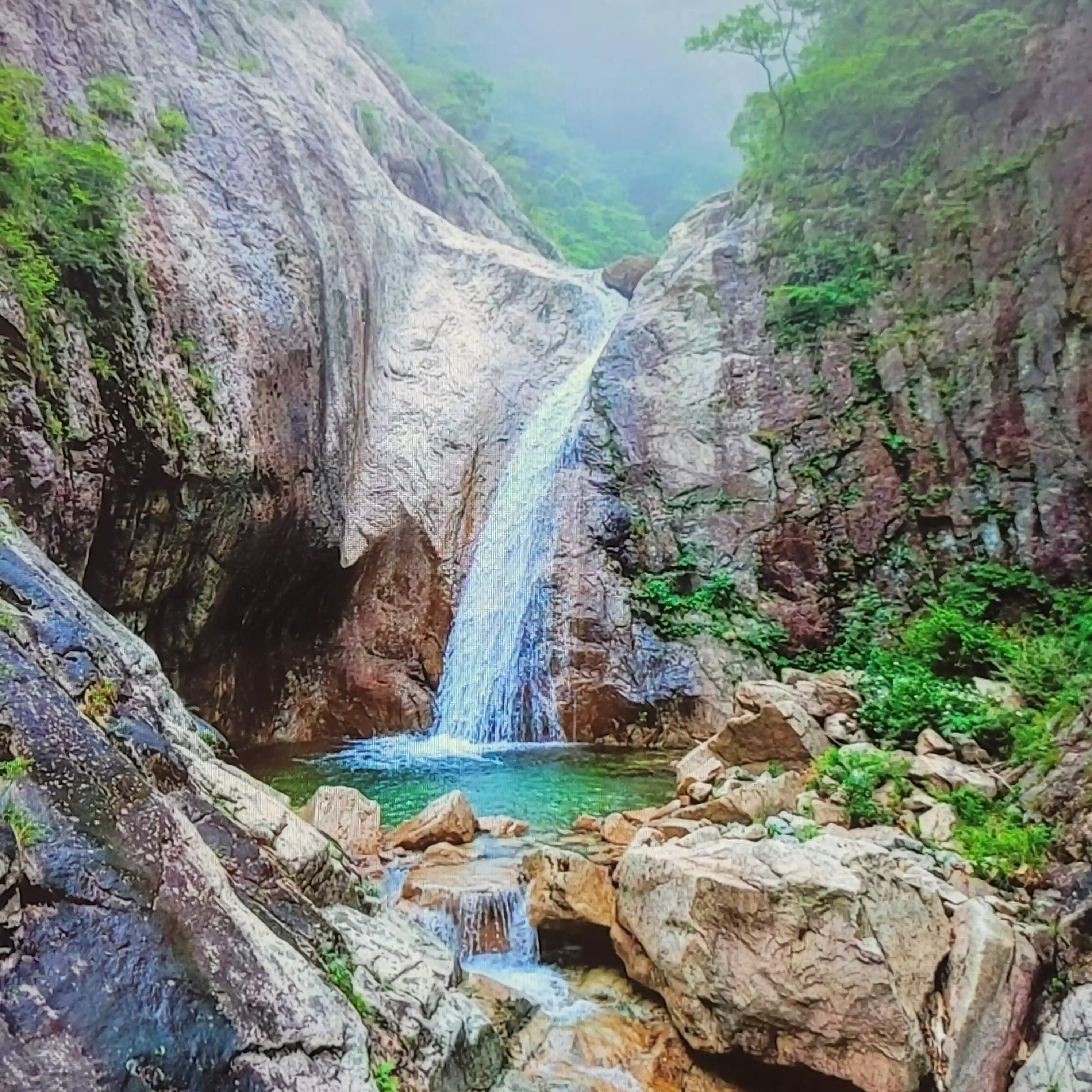여름철 계곡산행지