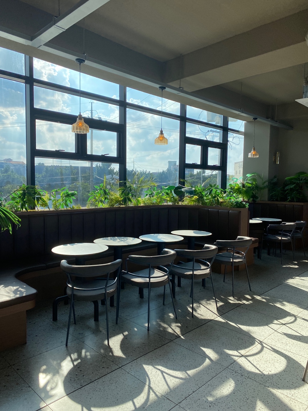 제주공항 용두암 용두암해변 비행기포토존 오션뷰 팡도르 시그니처메뉴 듀포레 대형카페 주차 리뷰 추천