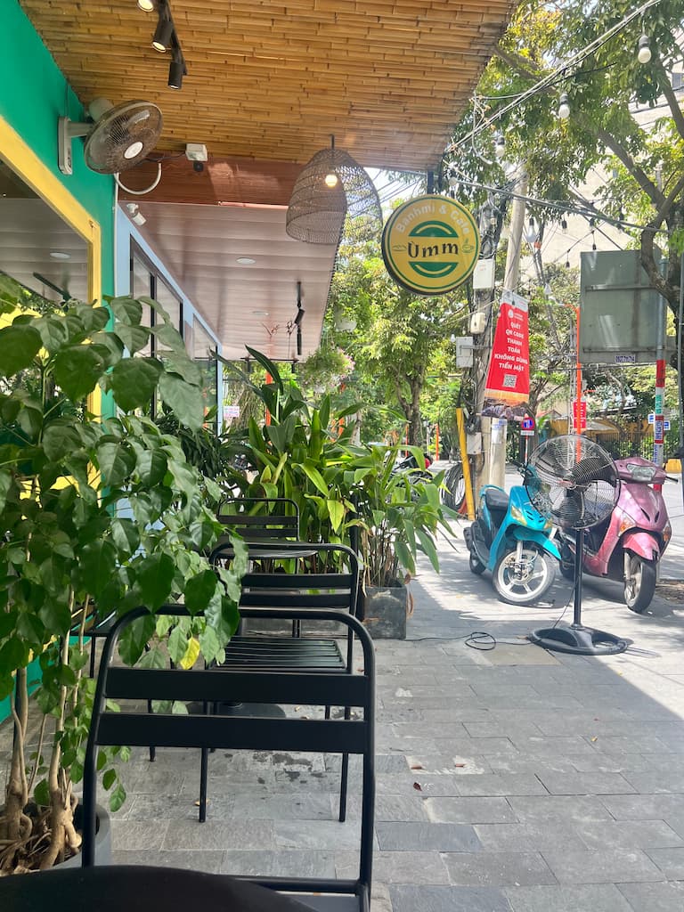 움반미-가게-전경