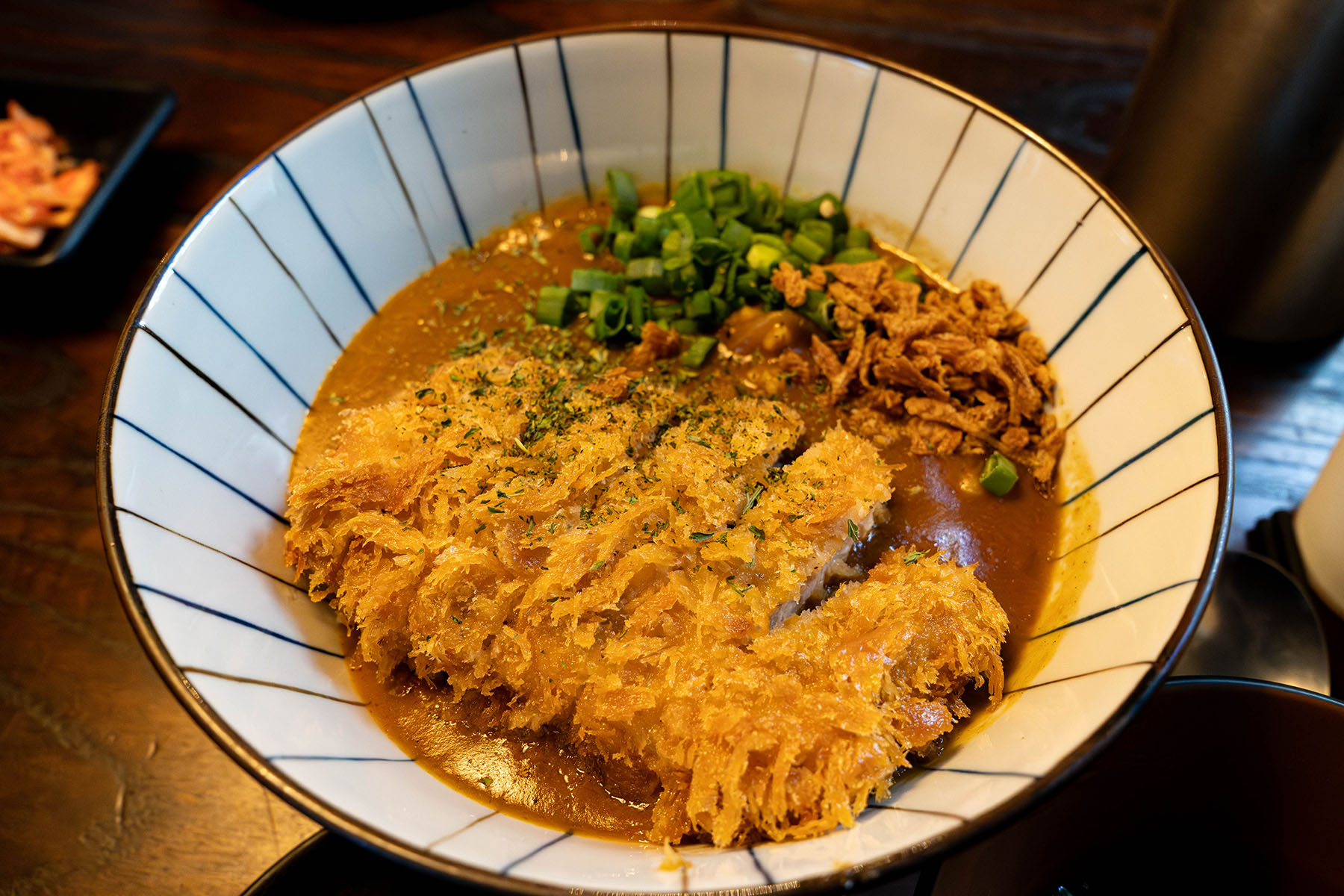 플러스에이블 돈까스 카레 덮밥