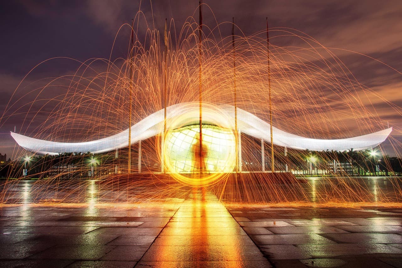 기초과학 중심 빛과 전자파가 충돌하면 생길수 있는 현상