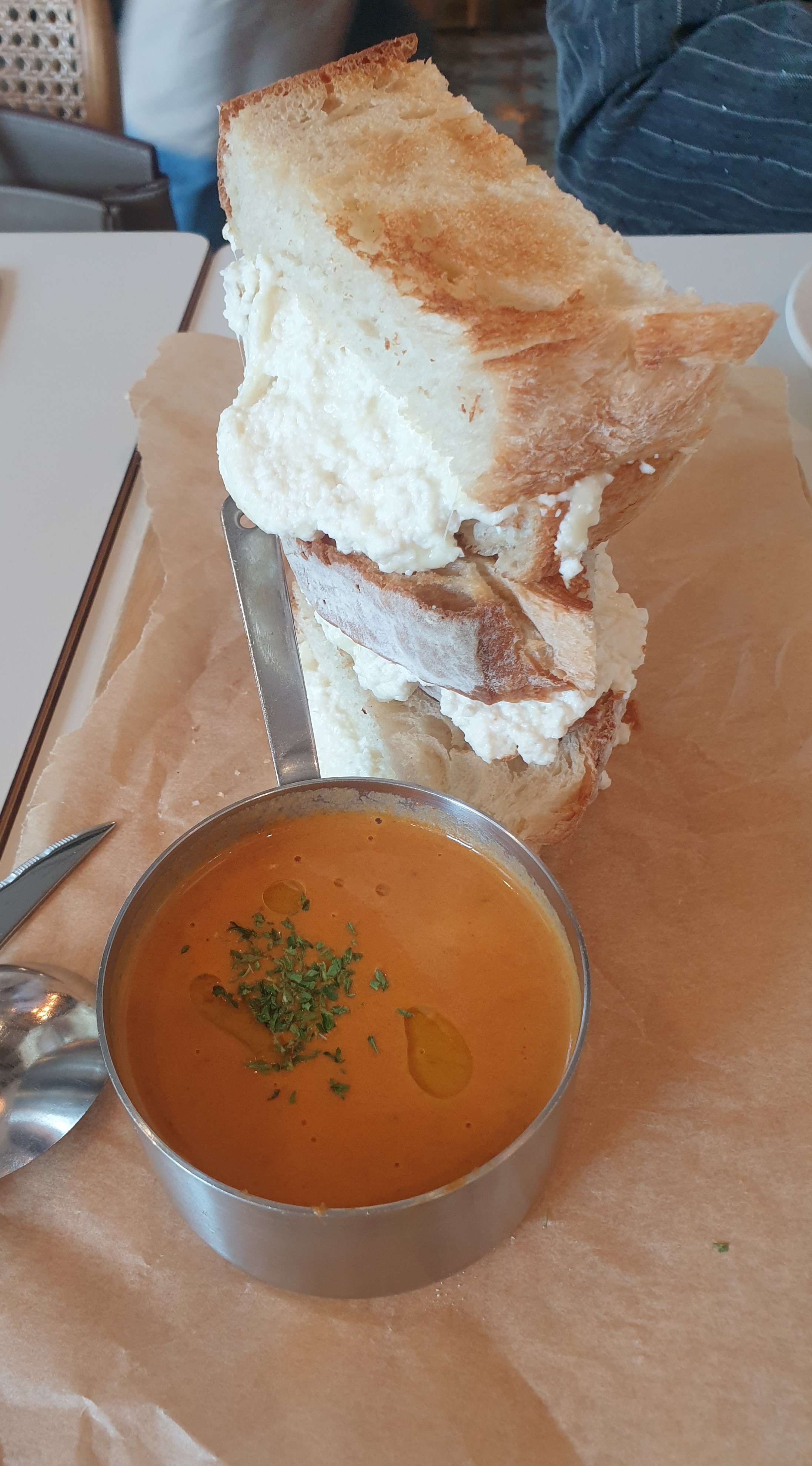 메뉴중에 한 음식