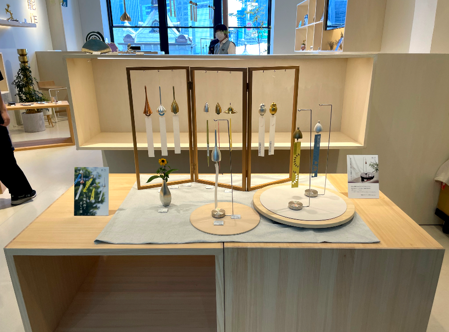 도쿄역 킷테 마루노우치 타워 실내매장