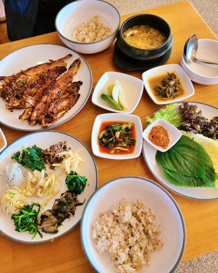 식객 허영만 백반기행 안재모 편 산채 보리 비빔밥 직화 코다리구이 도토리묵 녹두전 털레기 고양 서삼릉 원당 맛집 소개