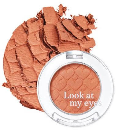 겨울의 화려함을 뽐내는 겨울 화장메이크업 하는 방법