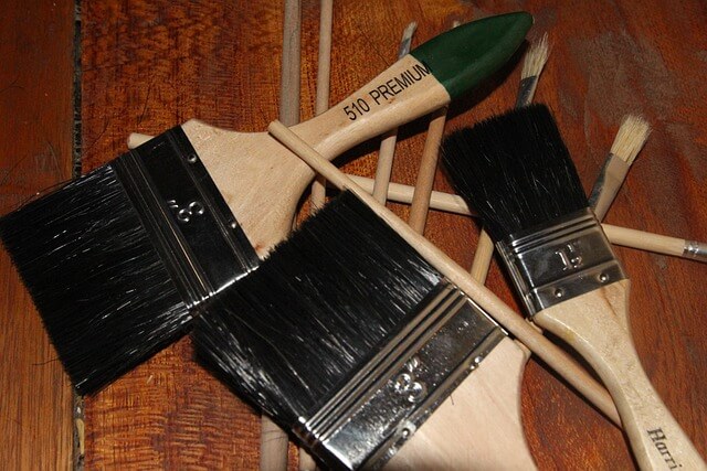 화가의 작품 판매가 전시에 미치는 영향